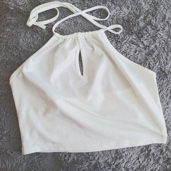 Halter crop top - Picture 4 of 4